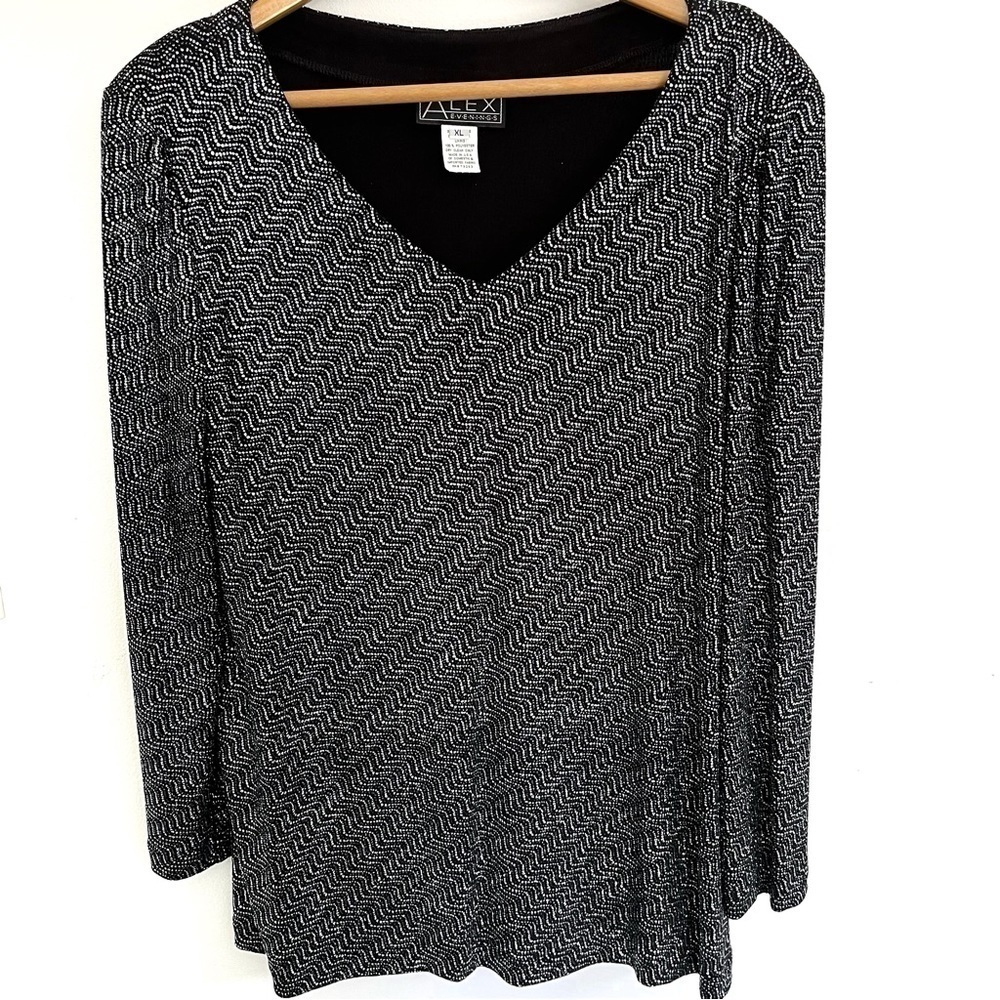 Alex Evenings Womens Sparkle Top Size XL V Neck Long Sleeve Black